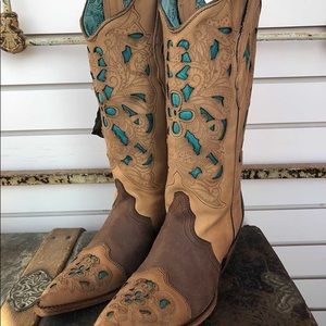 Corral Vintage Turquoise Laser Tooled Boots